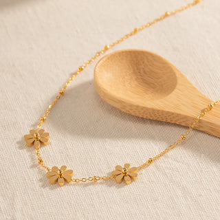 ステンレス304 低ニッケル 水に濡れても錆びにくい 18Kゴールドメッキ ネックレス チャーム フラワー 花 【YJ03528】