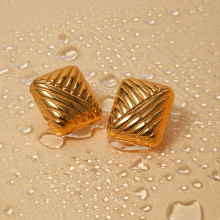 ステンレス304 低ニッケル 水に濡れても錆びにくい 18Kゴールドメッキ ピアス チャンキー スクエア 【YJ03559】