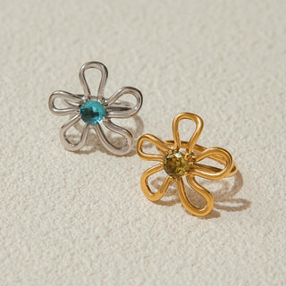 ステンレス304 ニッケルフリー 水に濡れても錆びにくい 18Kゴールドメッキ リング フラワー 花 ジルコニア 【YJ00936】