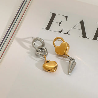 ステンレス304 低ニッケル 水に濡れても錆びにくい 18Kゴールドメッキ ピアス チェーン ハート 【YJ02982】