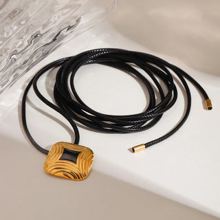 ステンレス304 低ニッケル 水に濡れても錆びにくい 18Kゴールドメッキ ネックレス スクエア 【YJ02033】