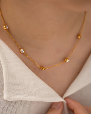 ステンレス304 低ニッケル 水に濡れても錆びにくい 18Kゴールドメッキ ネックレス ジルコニア 【YJ03474】