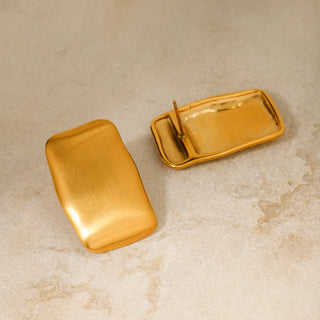 ステンレス304 低ニッケル 水に濡れても錆びにくい 18Kゴールドメッキ ピアス チャンキー スクエア【YJ03403】