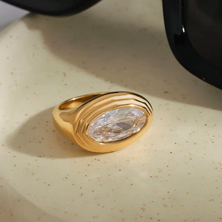ステンレス304 低ニッケル 水に濡れても錆びにくい 18Kゴールドメッキ リング クリスタル オーバル 【YJ01241】