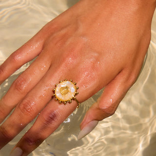 ステンレス304 ニッケルフリー 水に濡れても錆びにくい 18Kゴールドメッキ リング シェル 貝殻 【YJ00856】