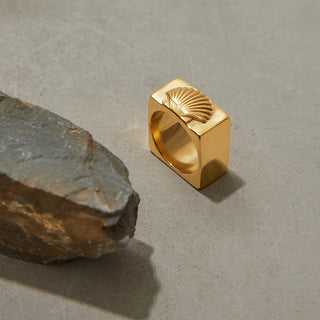 ステンレス304 ニッケルフリー 水に濡れても錆びにくい 18Kゴールドメッキ リング シェル 貝殻 スクエア 【YJ00102】