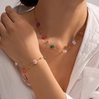 ステンレス304 ニッケルフリー 水に濡れても錆びにくい 18Kゴールドメッキ ネックレス フラワー 花 ビーズ【YJ00863】