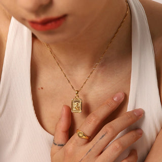 ステンレス304 低ニッケル 水に濡れても錆びにくい 18Kゴールドメッキ ネックレス スクエア 天使 エンジェル【YJ01819】