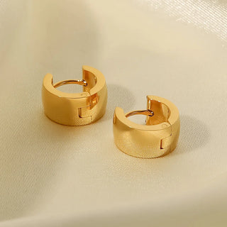 ステンレス304 低ニッケル 水に濡れても錆びにくい 18Kゴールドメッキ ピアス 【YJ01703】