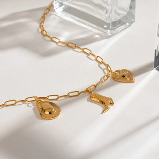 ステンレス304 低ニッケル 水に濡れても錆びにくい 18Kゴールドメッキ ネックレス ブーツ 靴 ハート 【YJ02923】
