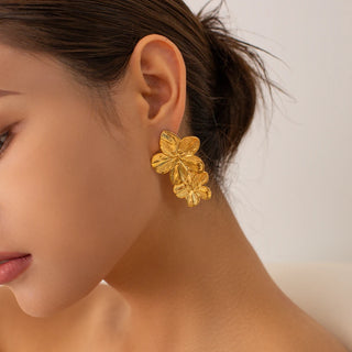 ステンレス304 低ニッケル 水に濡れても錆びにくい 18Kゴールドメッキ ピアス フラワー 花 【YJ02945】
