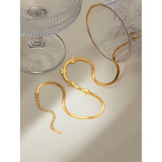 ステンレス304 低ニッケル 水に濡れても錆びにくい 18Kゴールドメッキ ネックレス スネークチェーン LOVE ジルコニア 【YJ03847】