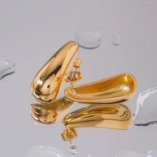 ステンレス304 低ニッケル 水に濡れても錆びにくい 18Kゴールドメッキ ピアス ティアドロップ【YJ03400】