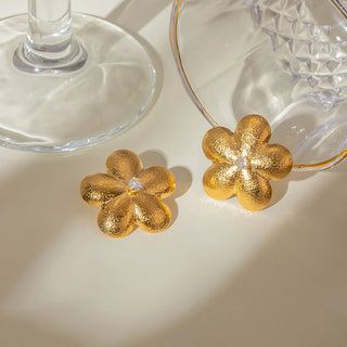 ステンレス304 低ニッケル 水に濡れても錆びにくい 18Kゴールドメッキ ピアス チャンキー フラワー 花 【YJ02115】