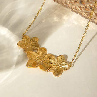 ステンレス304 低ニッケル 水に濡れても錆びにくい 18Kゴールドメッキ ネックレス フラワー 花 【YJ02118】