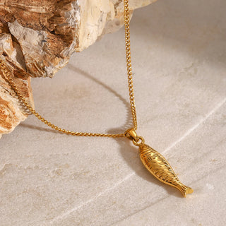 ステンレス304 低ニッケル 水に濡れても錆びにくい 18Kゴールドメッキ ネックレス チャーム 魚 フィッシュ【YJ01068】