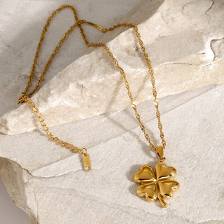 ステンレス304 低ニッケル 水に濡れても錆びにくい 18Kゴールドメッキ ネックレス クローバー 花 フラワー【YJ03887】